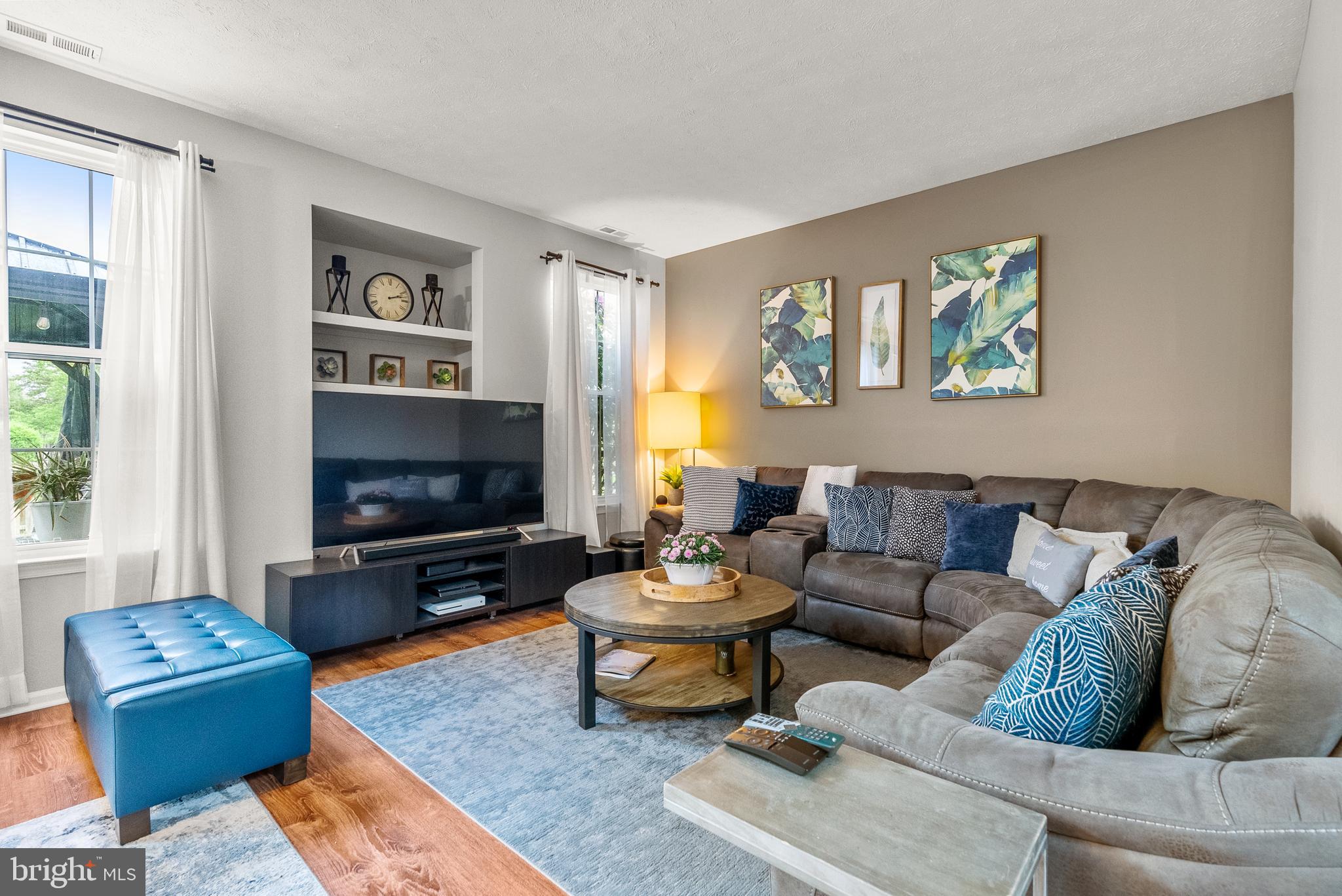 154 Sharpless Boulevard Westampton, NJ 08060 - Photo 4 of 22 a living room with furniture and a flat screen tv
