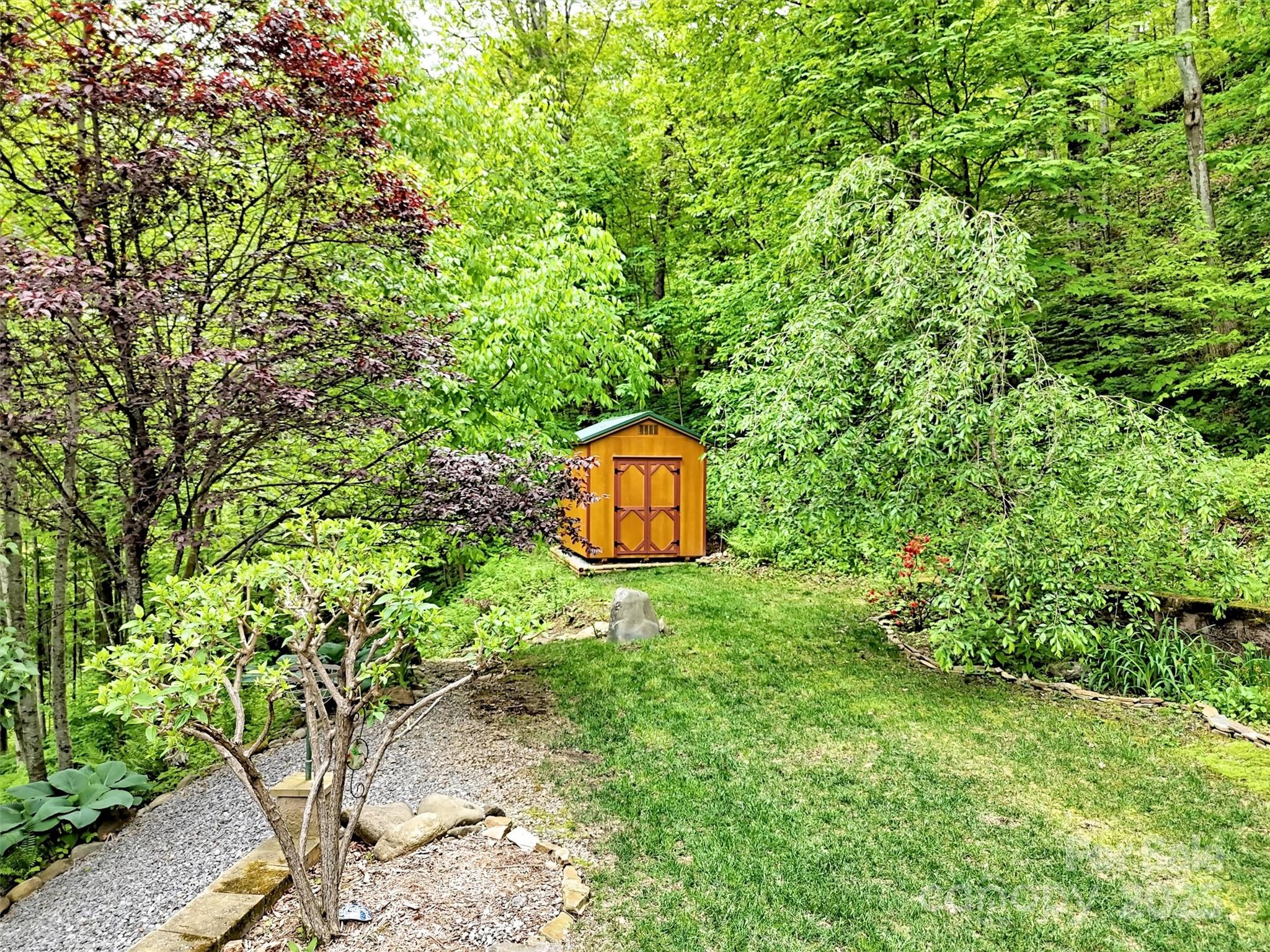 421 Ramp Patch Lane Waynesville, NC 28786 - Photo 43 of 48 Gallery Image 43