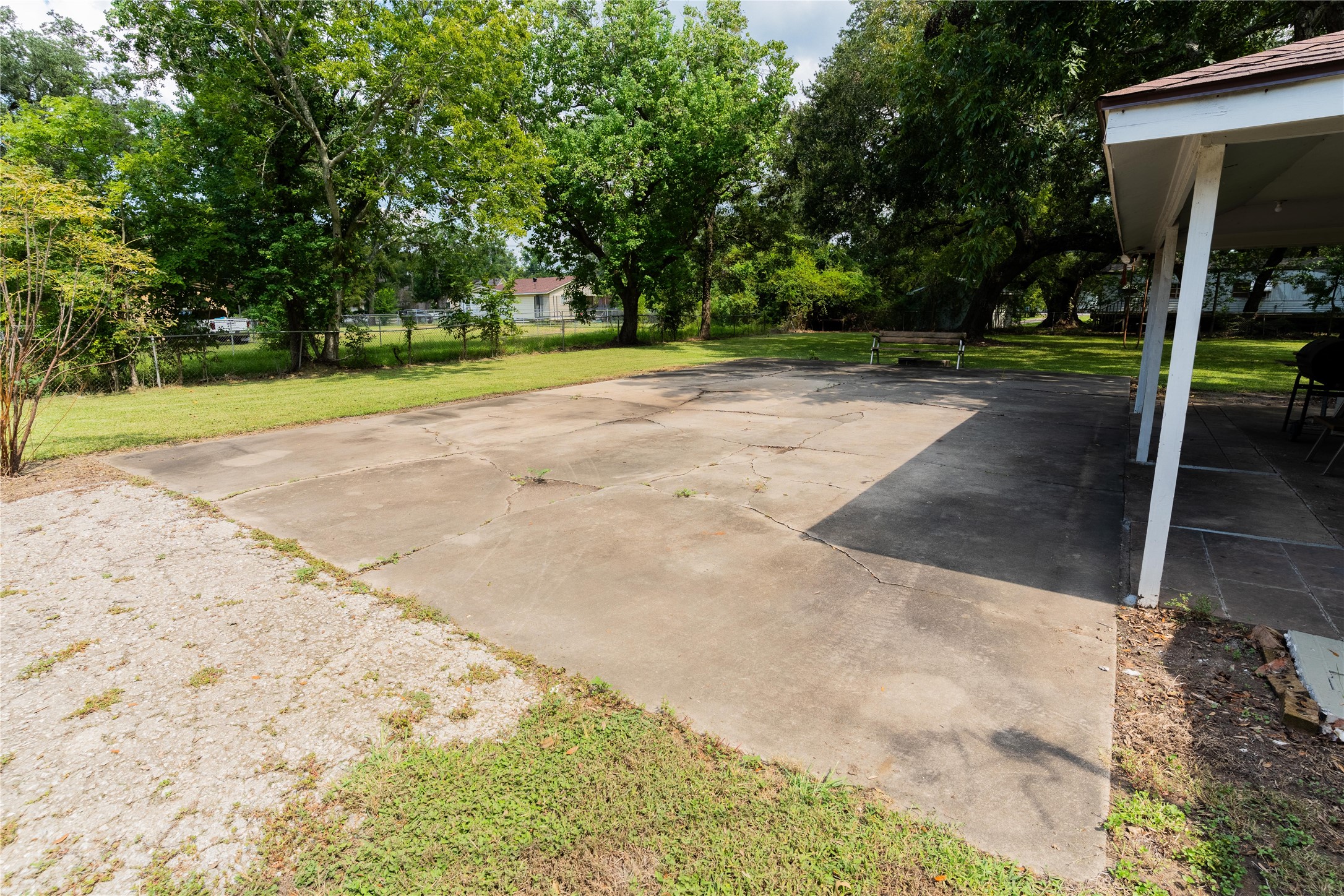 417 Hardy Street Clute, TX 77531 - Photo 20 of 28 a view of a yard with basketball court