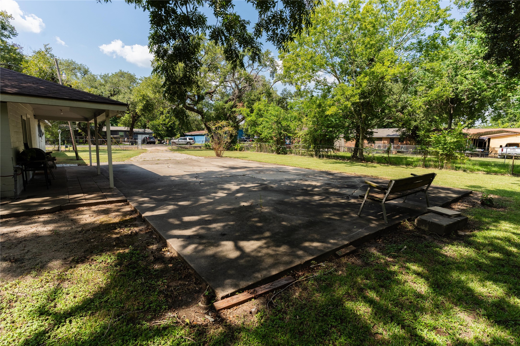 417 Hardy Street Clute, TX 77531 - Photo 24 of 28 a view of backyard of the house