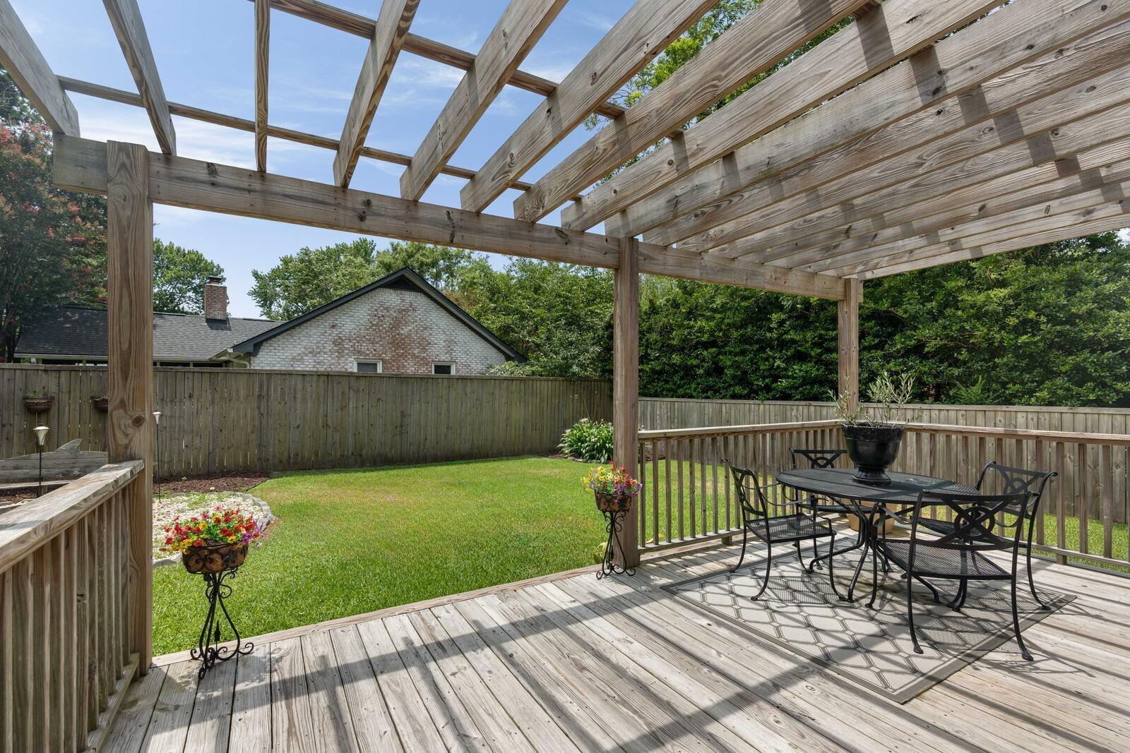 1633 Longview Road Mount Pleasant, SC 29464 - Photo 25 of 29
