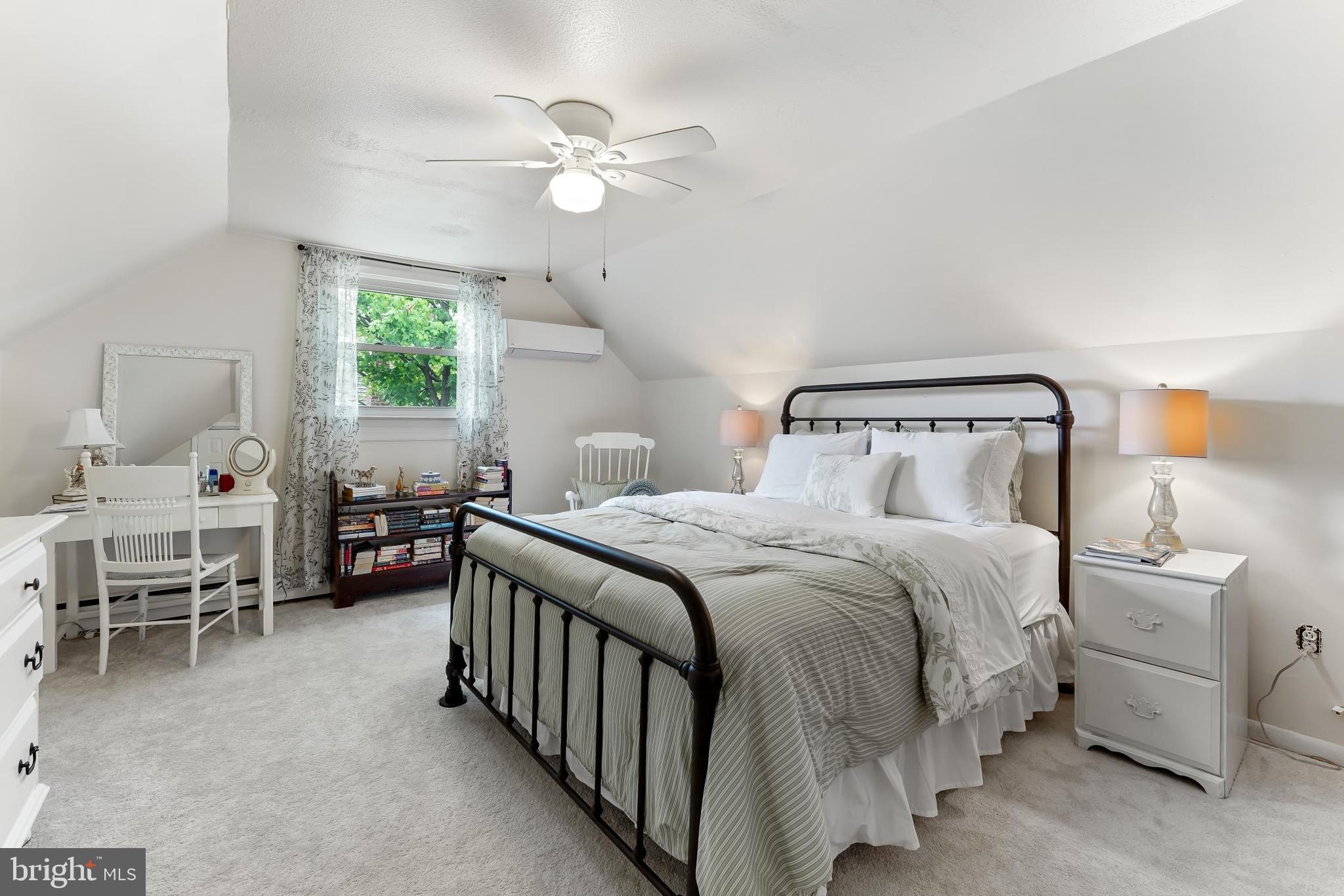 2707 Avon Avenue Reading, PA 19608 - Photo 21 of 35 Calm and serene master
