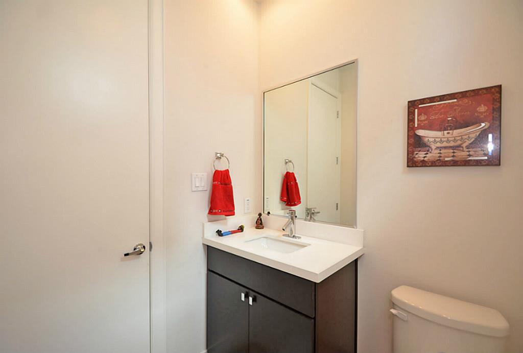 2713 Clay Street Houston, TX 77003 - Photo 14 of 24 Half bath located on the Main Living Area.