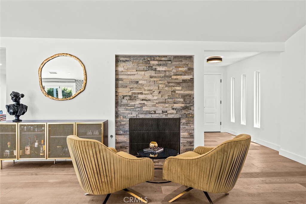12361 Wembley Road Rossmoor, CA 90720 - Photo 4 of 45