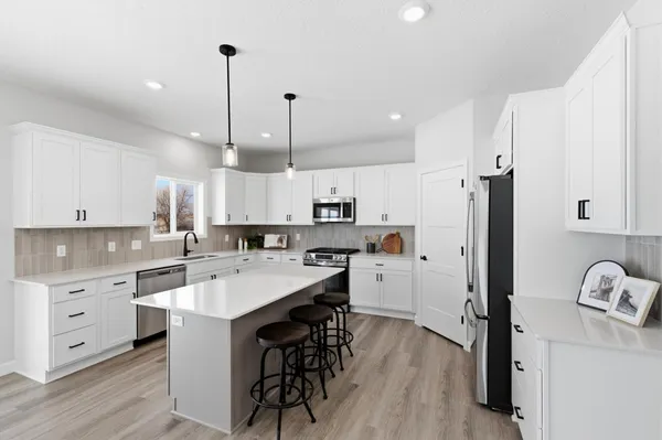 $559,900 | 1730 Bobcat Way, New Richmond, WI 54017