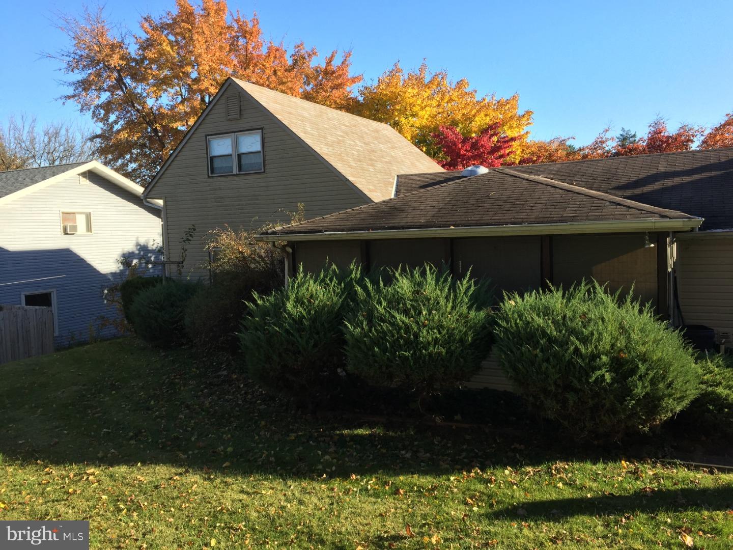 53 Terrace Road Levittown, PA 19056 - Photo 21 of 24 Back Yard