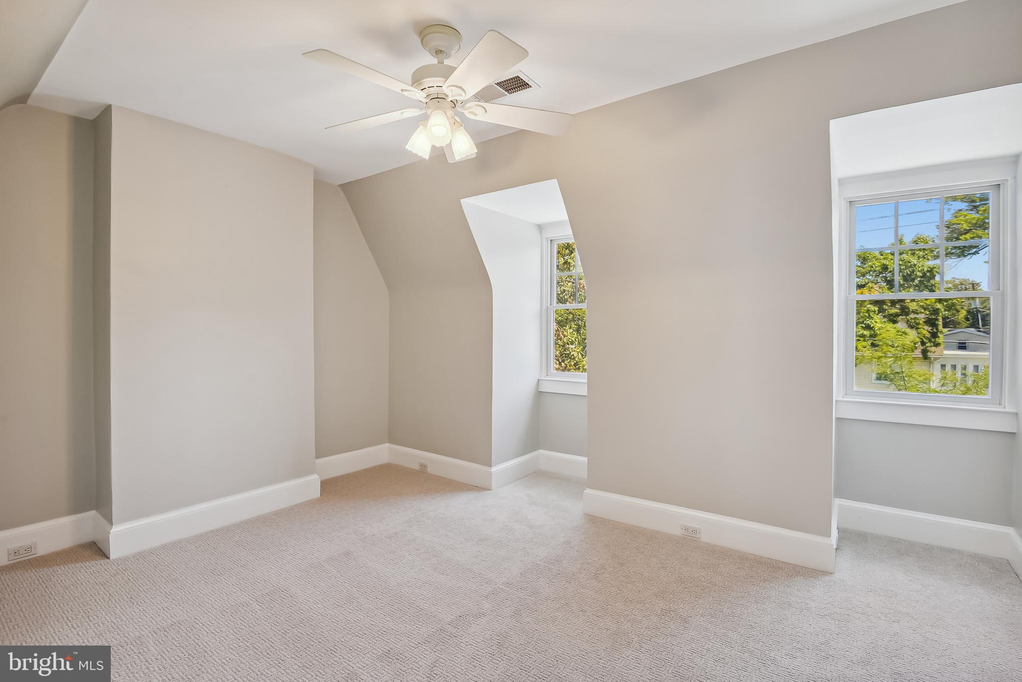 204 Russell Road Alexandria, VA 22301 - Photo 31 of 56 Bedroom 2