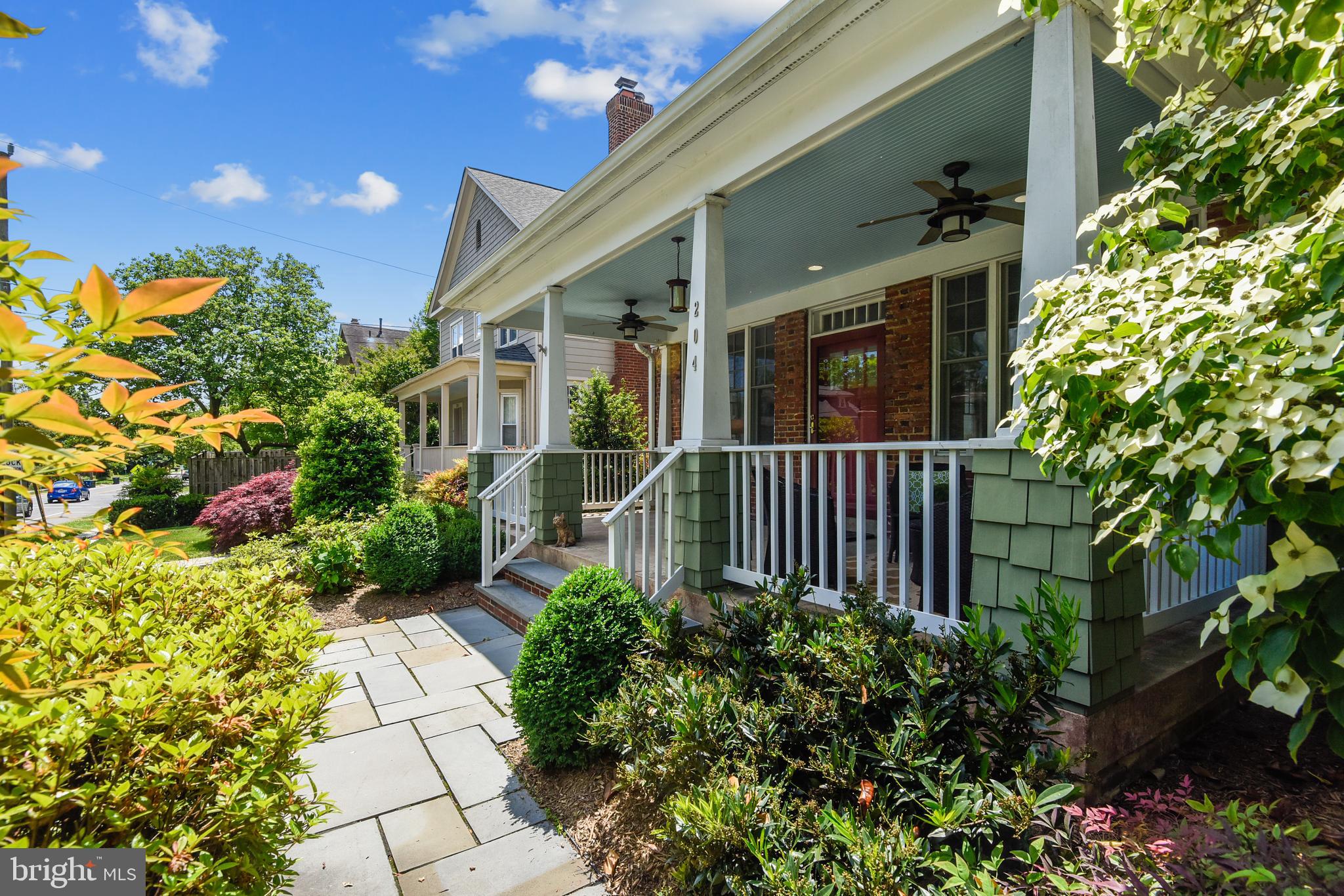 204 Russell Road Alexandria, VA 22301 - Photo 35 of 56 Walkway