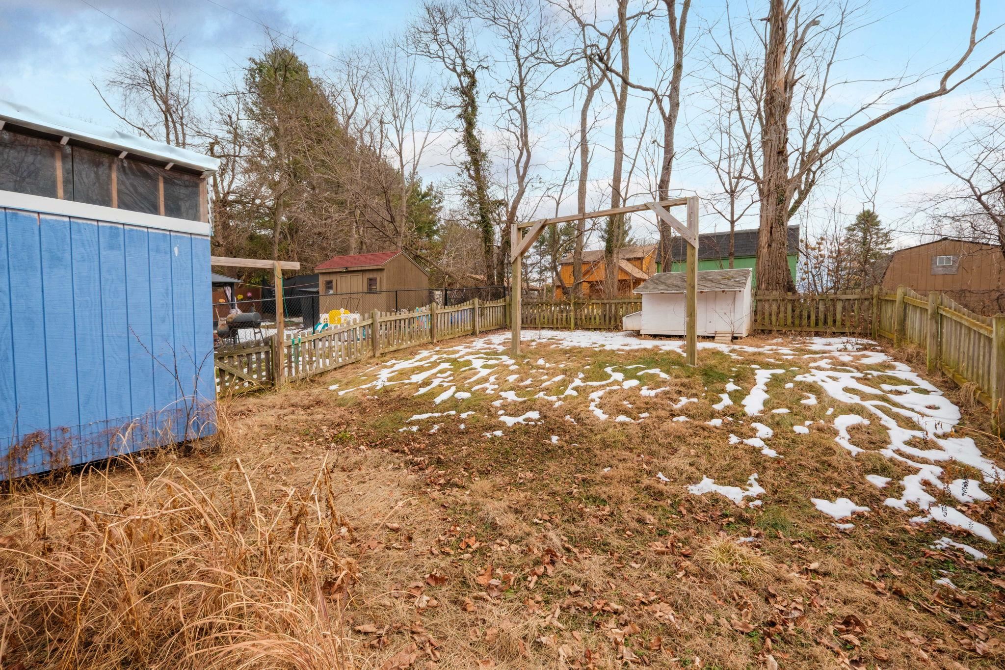2062 Rosedale Court Harrisonburg, VA 22801 - Photo 22 of 24 a yard with wooden fence