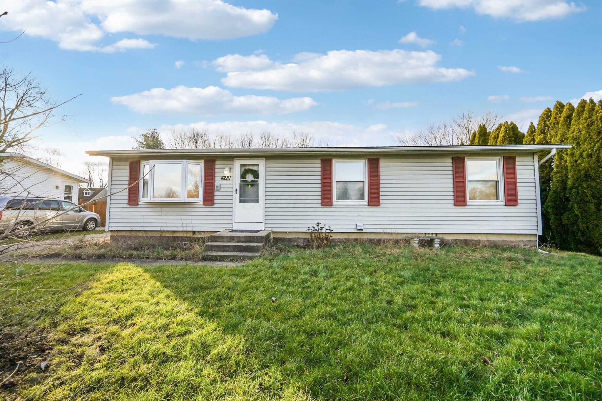 4281 Ethel Road Columbus, OH 43207 - Photo 2 of 39 2-web-or-mls-Ethel Rd-002