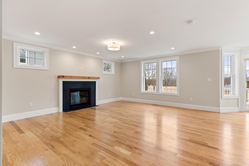 84 Hillcrest Road Waltham, MA 02451 - Photo 8 of 38