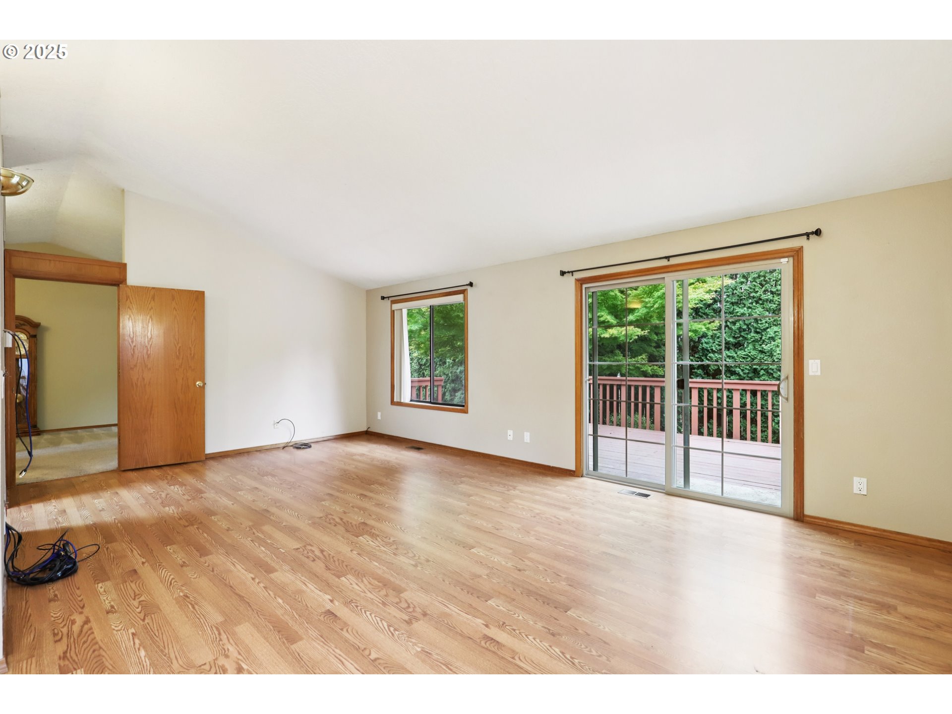 4060 Southwest 8th Street Gresham, OR 97030 - Photo 11 of 38