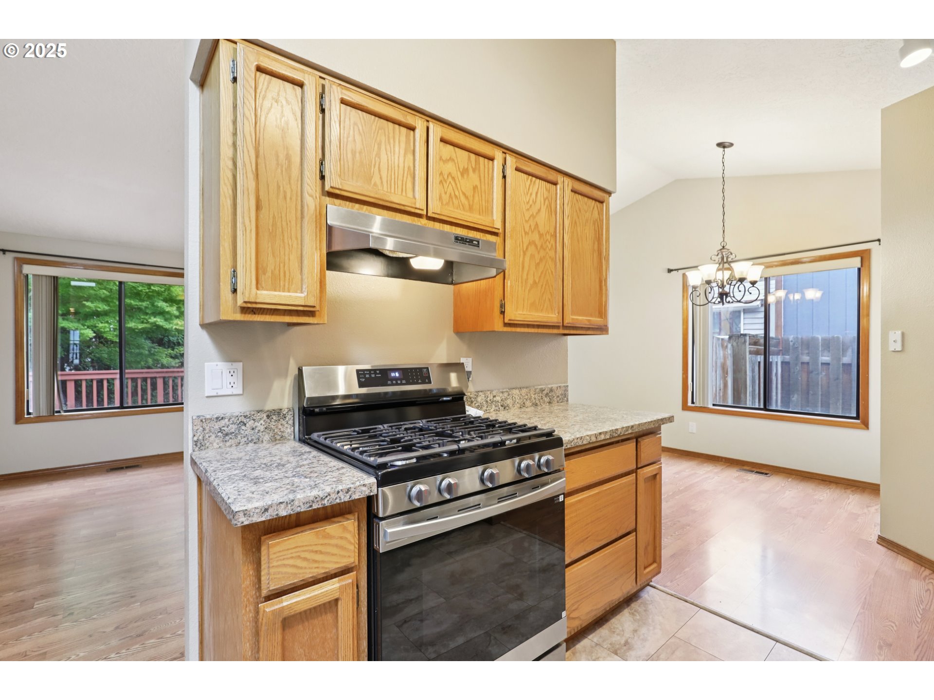 4060 Southwest 8th Street Gresham, OR 97030 - Photo 17 of 38