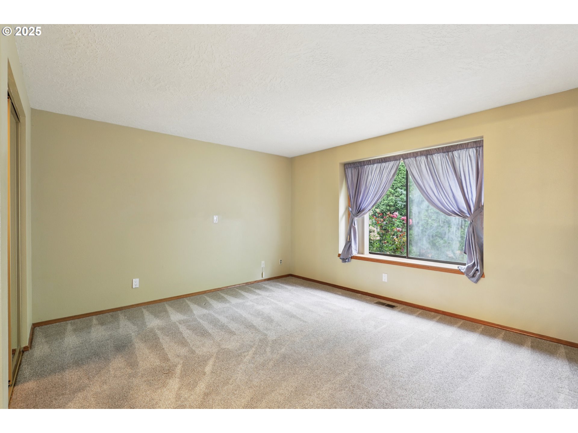 4060 Southwest 8th Street Gresham, OR 97030 - Photo 18 of 38