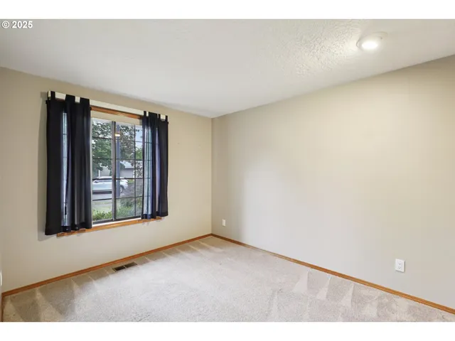 $475,000 | 4060 Southwest 8th Street, Gresham, OR 97030