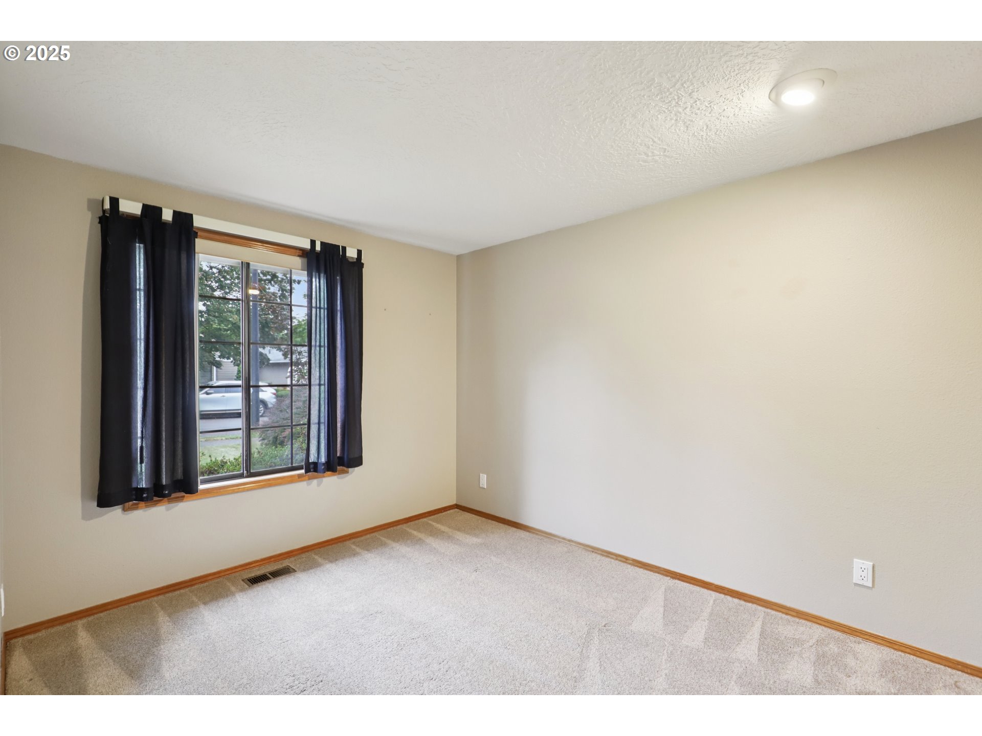 4060 Southwest 8th Street Gresham, OR 97030 - Photo 26 of 38