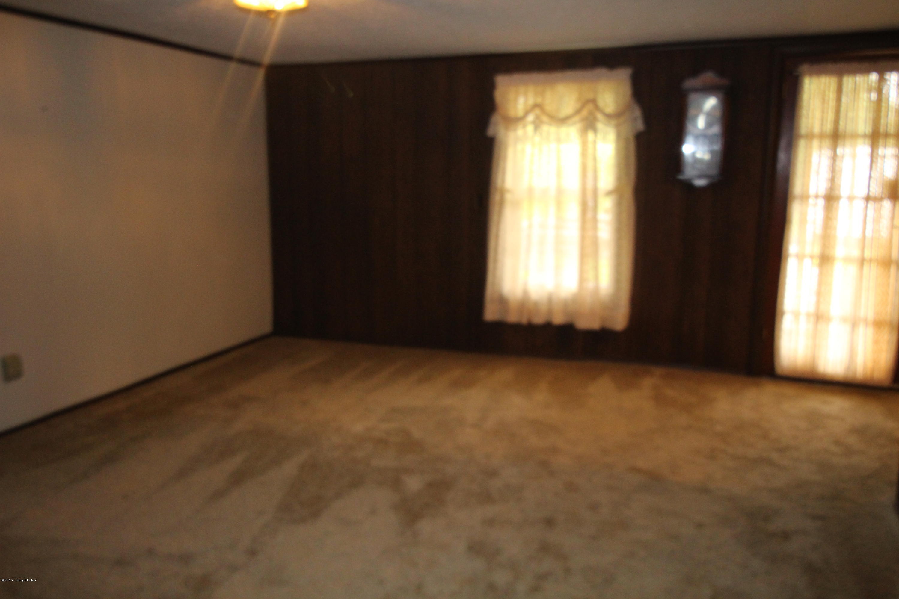 3548 Mink Run Road Frankfort, KY 40601 - Photo 37 of 42 LIVING ROOM