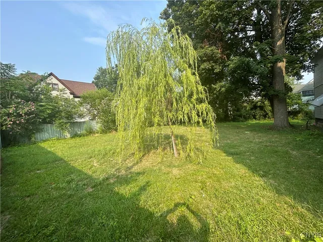 $40,900 | 330-32 Holland Street, Unit 32, Syracuse, NY 13204