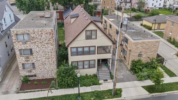 $985,000 | 334 West Wilson Street, Madison, WI 53703