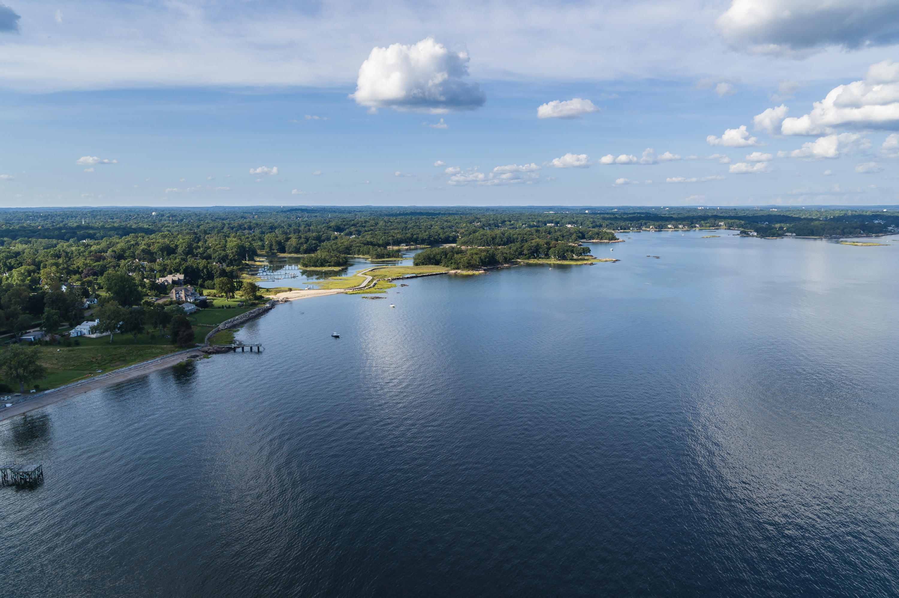 241 Long Neck Point Road Darien, CT 06820 - Photo 28 of 29 a view of an ocean and city