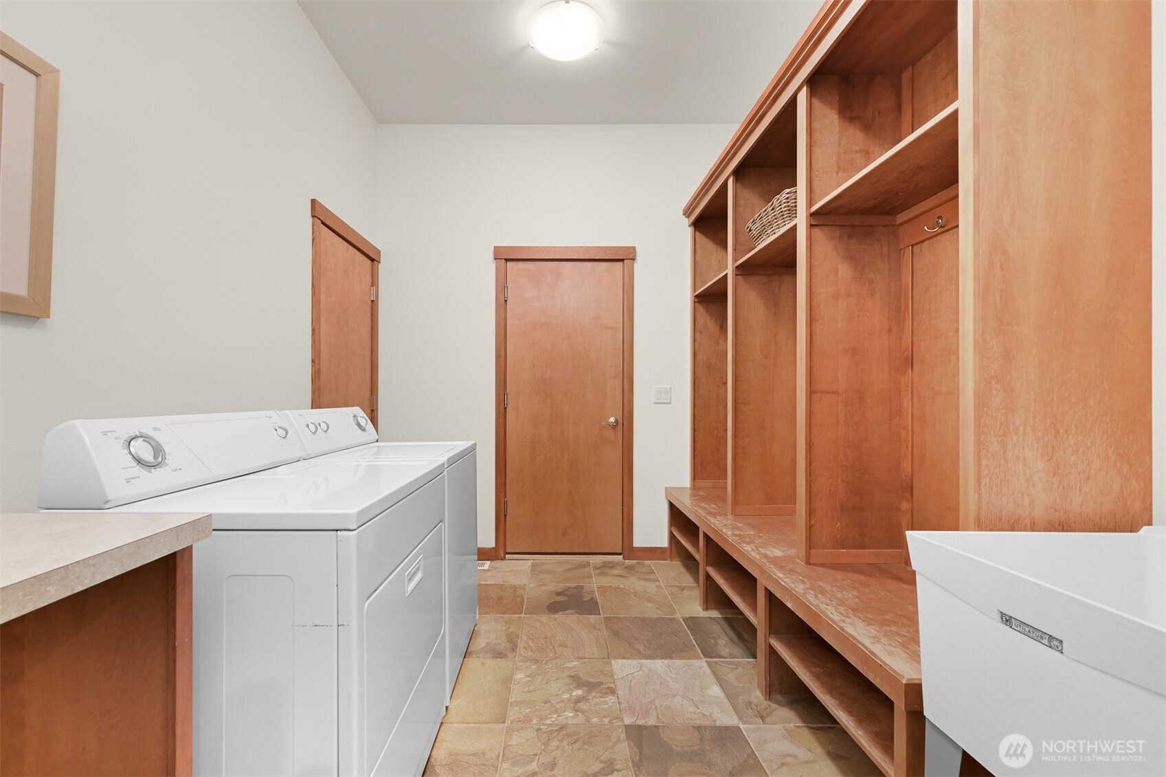 1910 40th Street Bellingham, WA 98229 - Photo 25 of 40 a utility room with dryer and washer