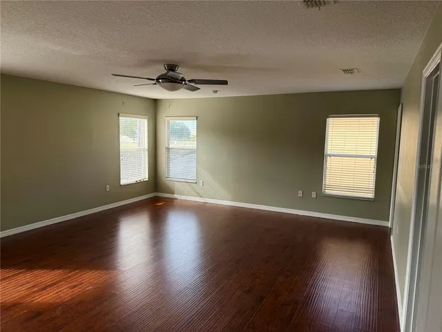 $3,000 | 1037 Berkeley Drive, Kissimmee, FL 34744