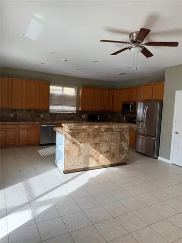 $3,000 | 1037 Berkeley Drive, Kissimmee, FL 34744