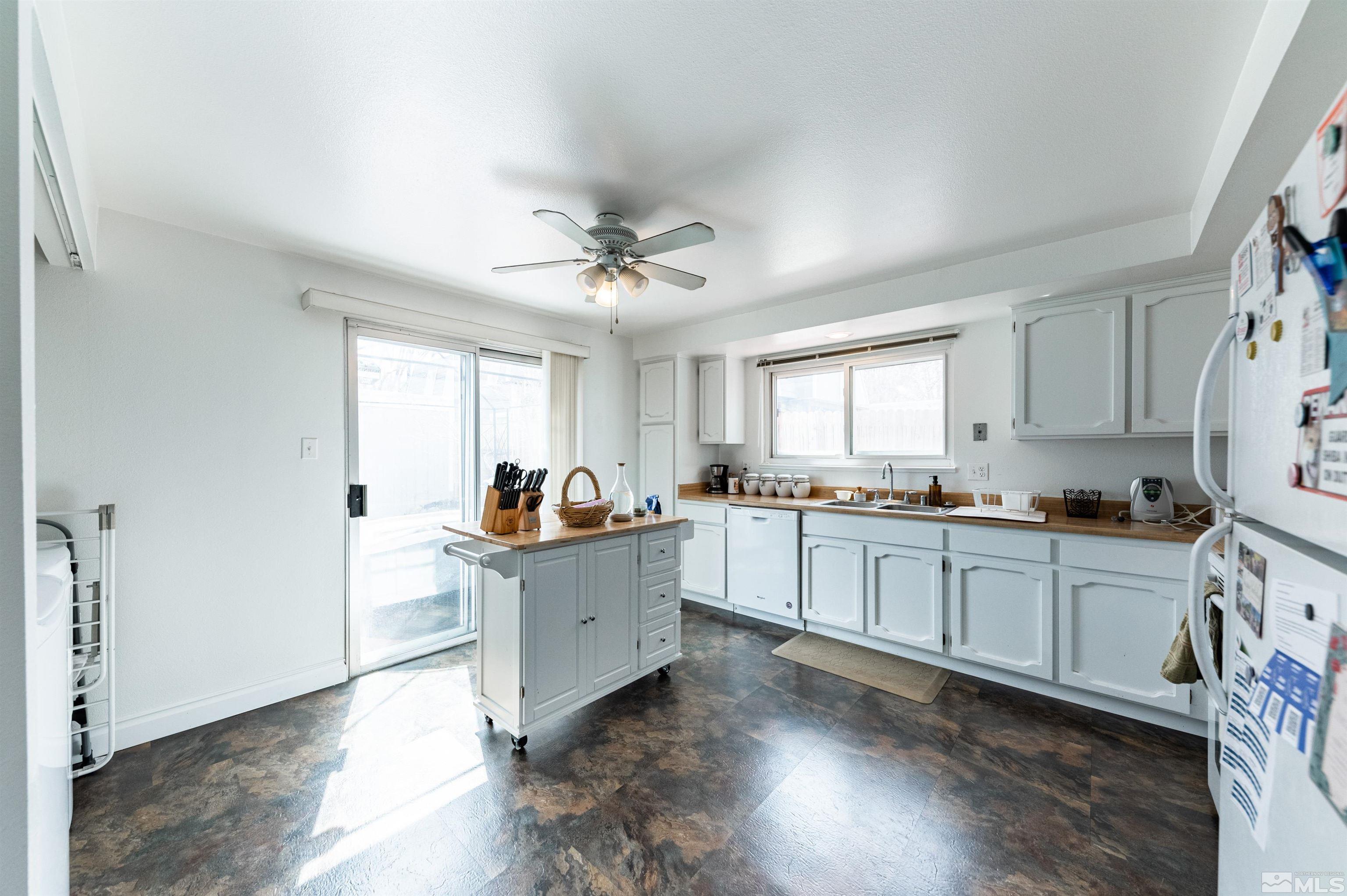 7665 Rhinestone Circle Reno, NV 89511 - Photo 5 of 26 Photo 5