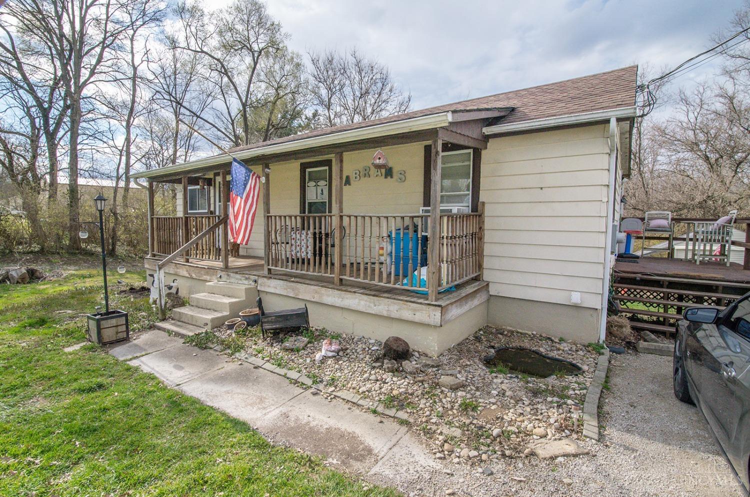 201 Chapel Road Amelia, OH 45102 - Photo 3 of 34 Gallery Image 3