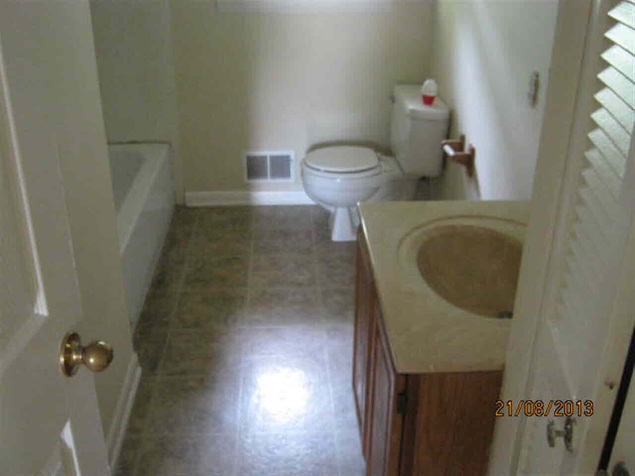 1813 North Riley Road Muncie, IN 47304 - Photo 5 of 9 Gallery Image 5