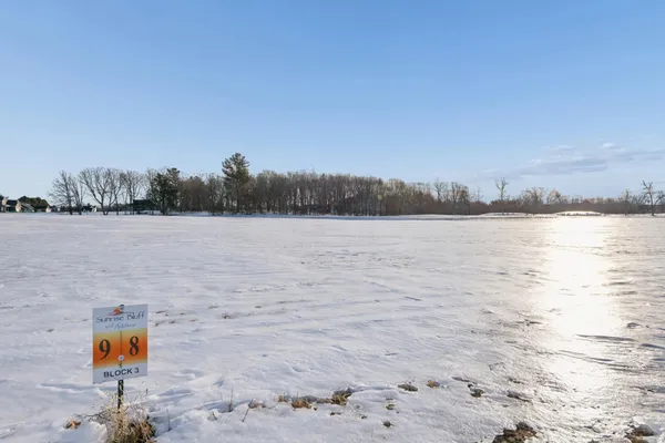 $82,000 | 39033 Everton Avenue, North Branch, MN 55056