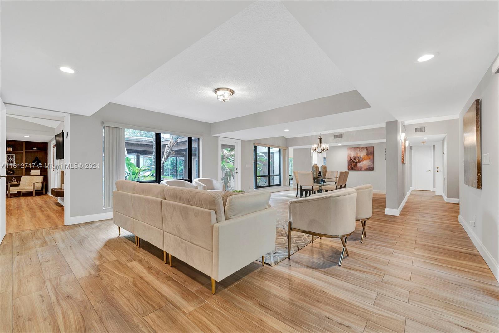 3771 North Park Road Hollywood, FL 33021 - Photo 11 of 62