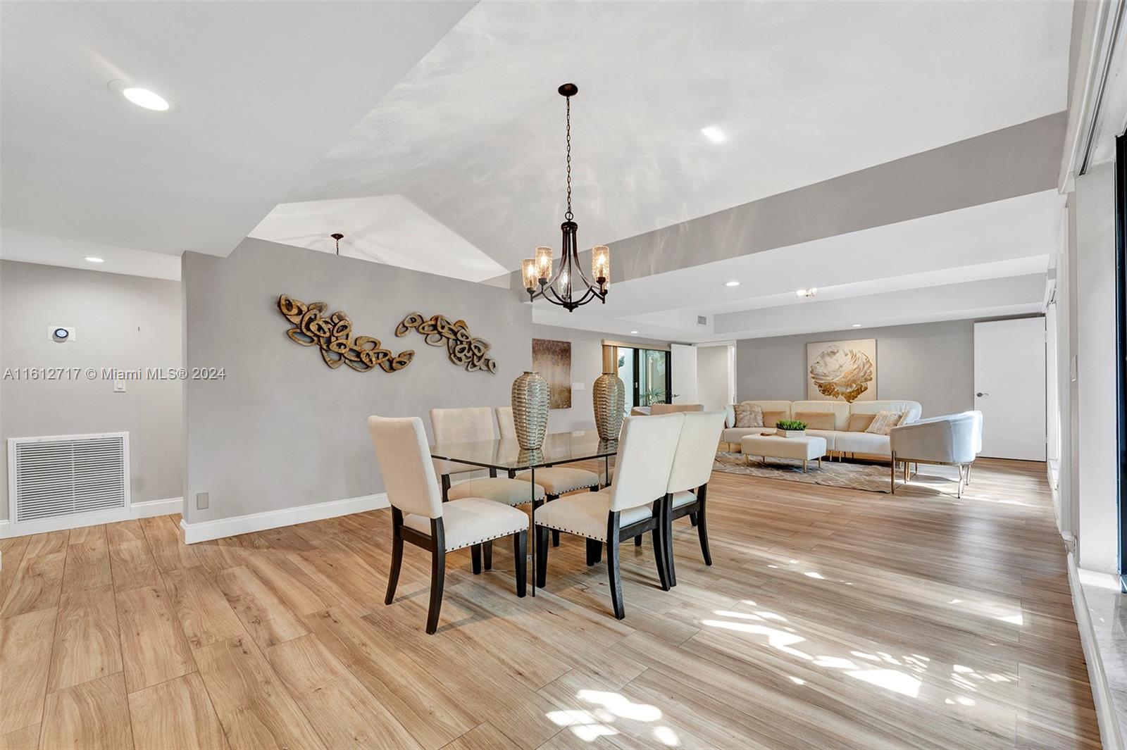 3771 North Park Road Hollywood, FL 33021 - Photo 12 of 62