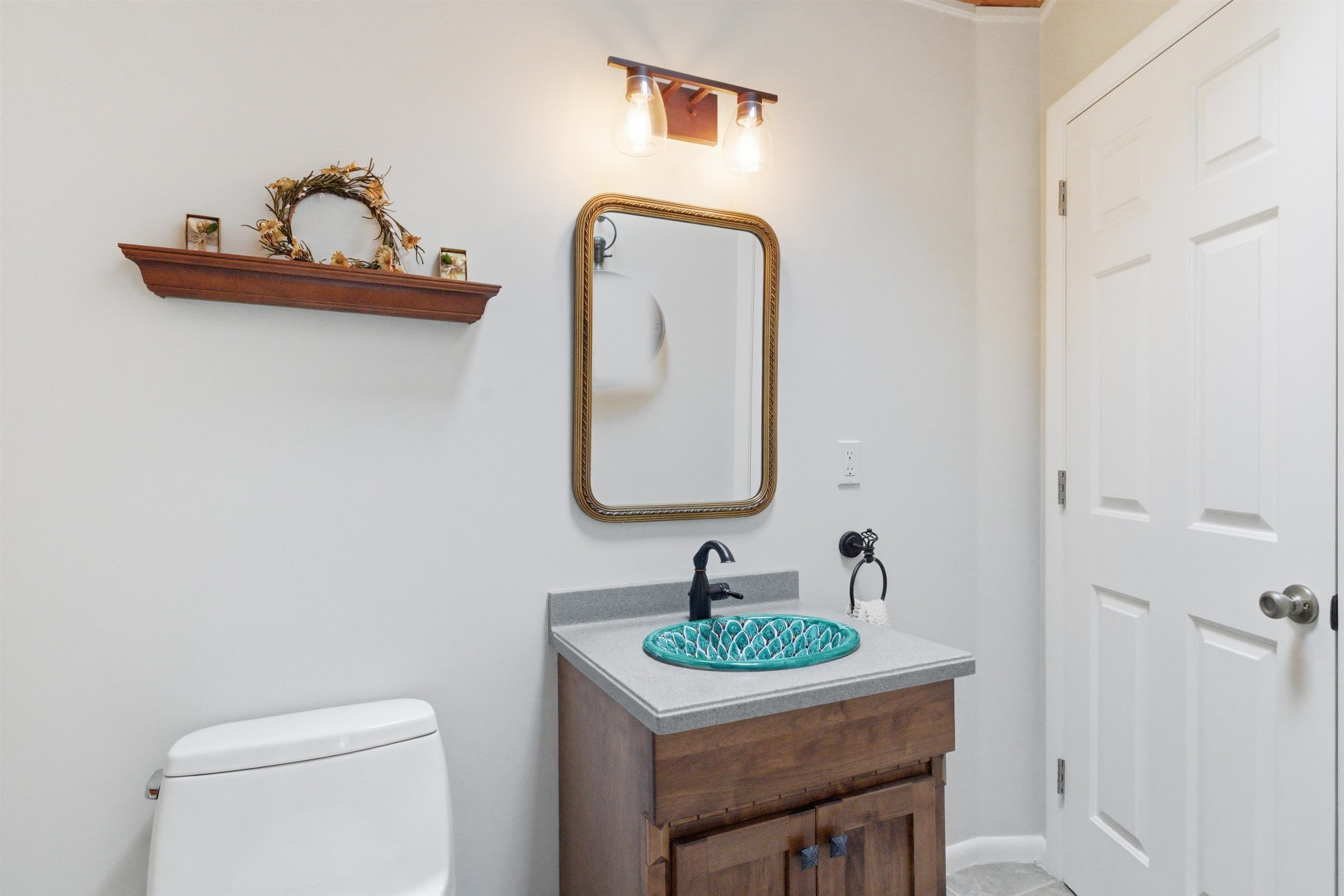 80 River Street Wolfeboro, NH 03894 - Photo 20 of 60