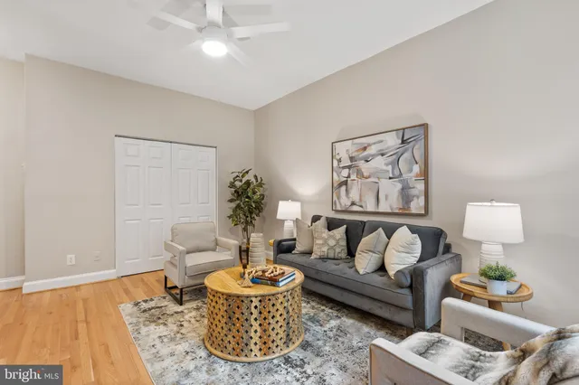 $419,000 | 2010 Kalorama Road Northwest, Unit 306, Washington, DC 20009