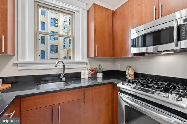 $419,000 | 2010 Kalorama Road Northwest, Unit 306, Washington, DC 20009