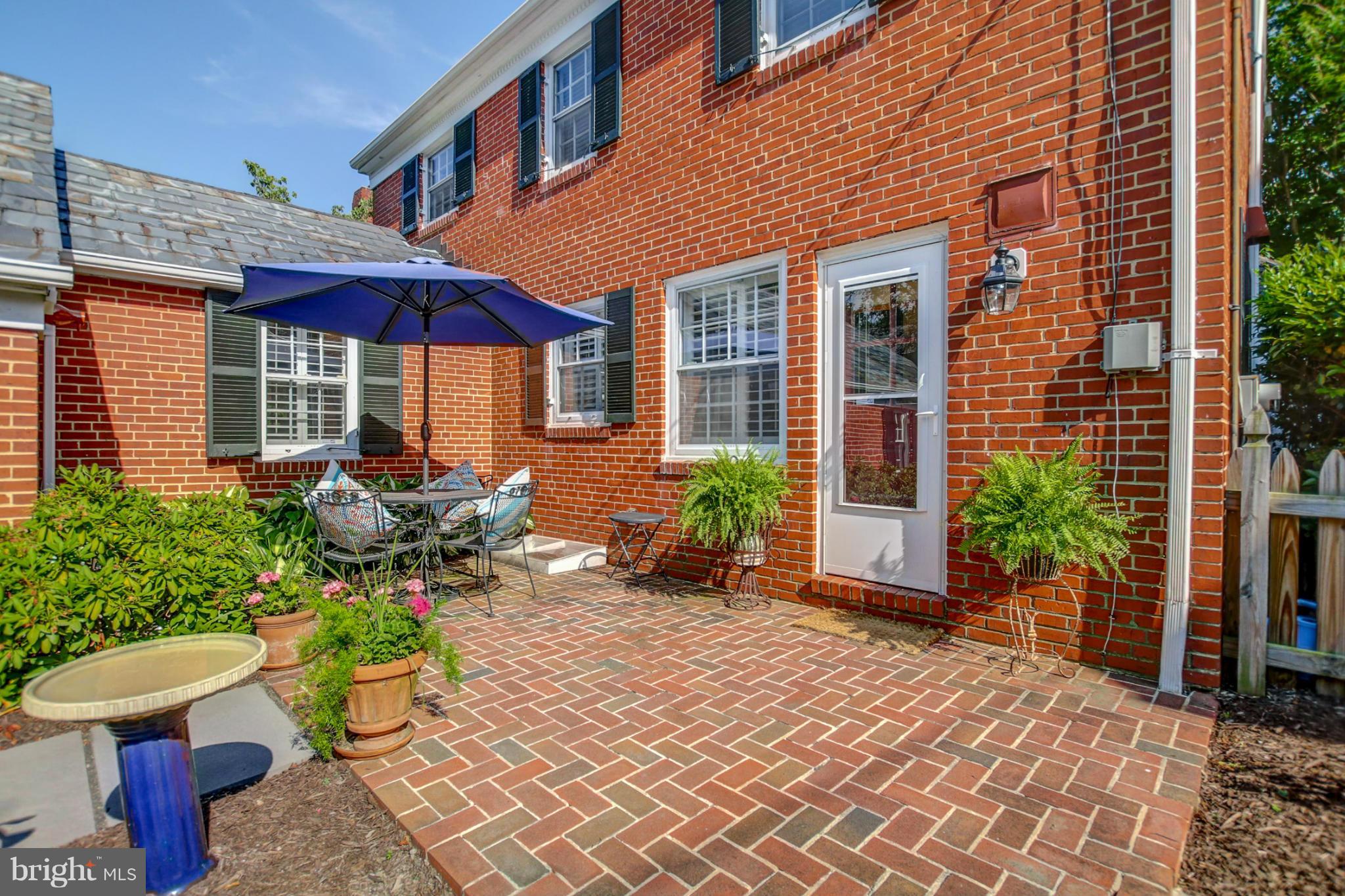 116 Croydon Road Baltimore, MD 21212 - Photo 27 of 30 a view of a house with sitting area