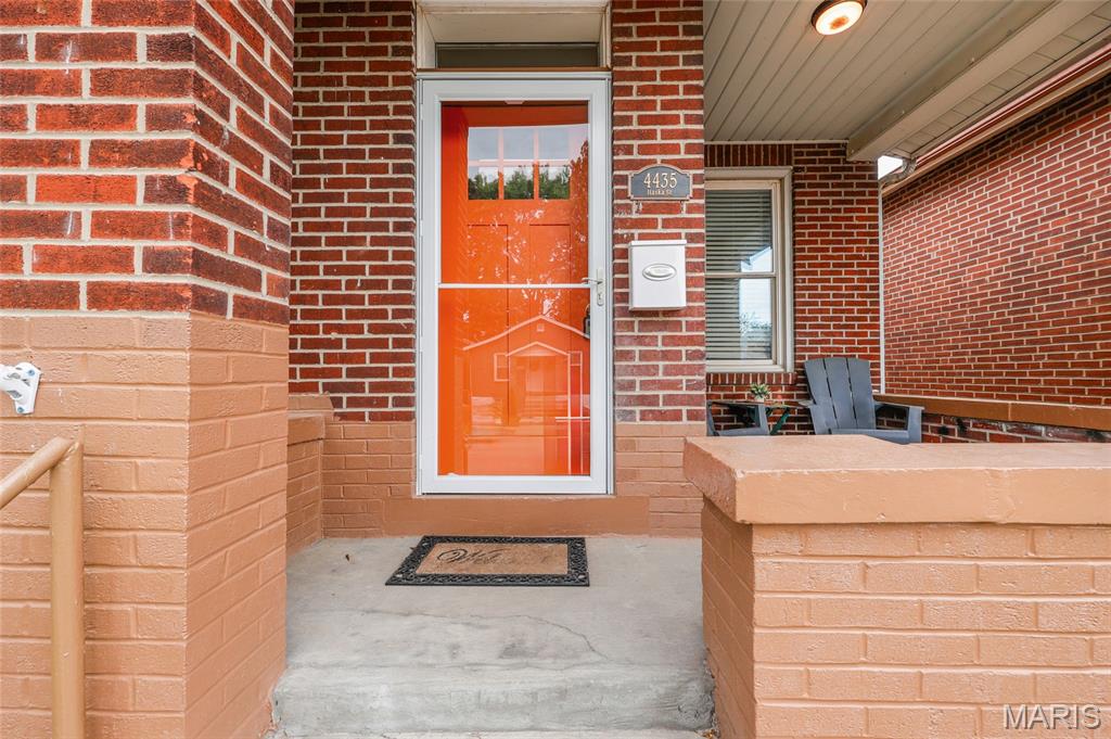 4435 Itaska Street St. Louis, MO 63116 - Photo 4 of 30