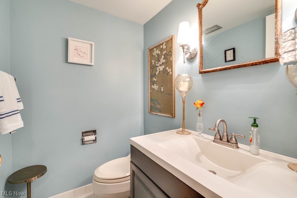 2385 Covington Road, Unit 303 Akron, OH 44313 - Photo 14 of 19