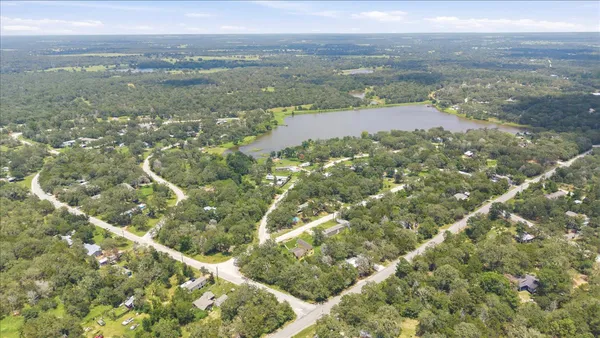 $24,900 | 4 Dr Smithville Tx 78957 Drive, Smithville, TX 78957