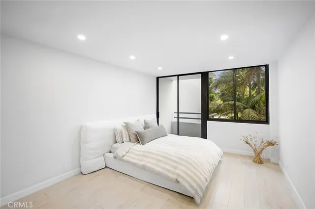 $4,400 | 345 Pioneer Drive, Unit 303, Glendale, CA 91203