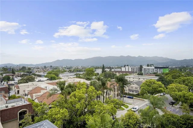 $4,400 | 345 Pioneer Drive, Unit 303, Glendale, CA 91203