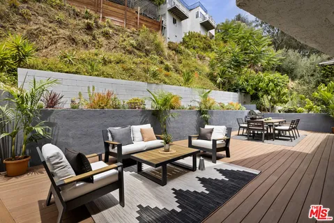 $1,900,000 | 2426 Cazaux Place, Los Angeles, CA 90068