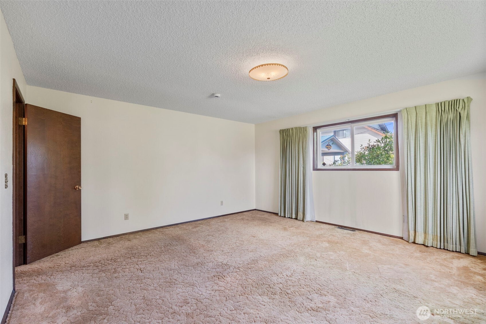 3412 Russell Road Centralia, WA 98531 - Photo 17 of 40