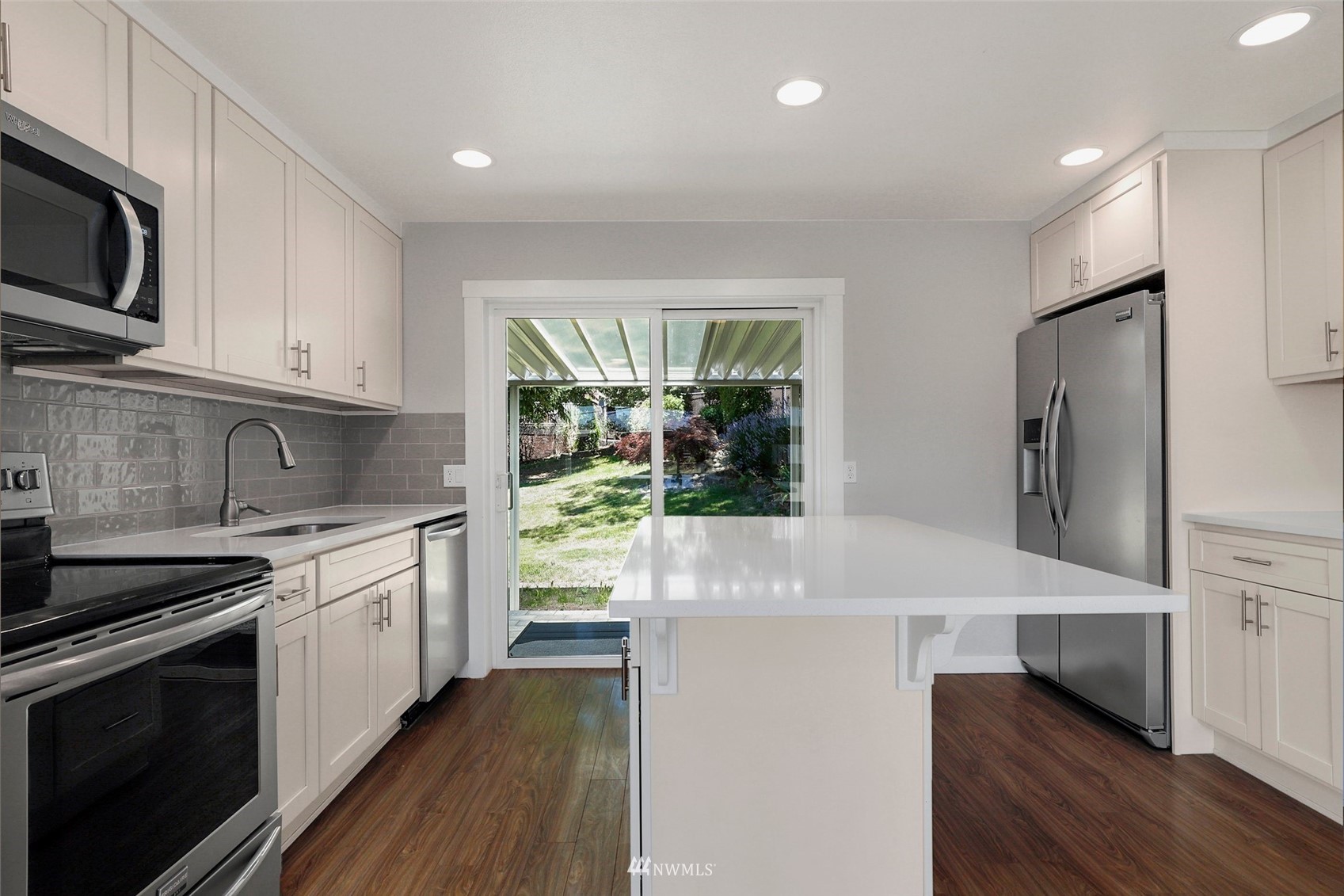 2028 Northeast 7th Street Renton, WA 98056 - Photo 5 of 21 Gallery Image 5