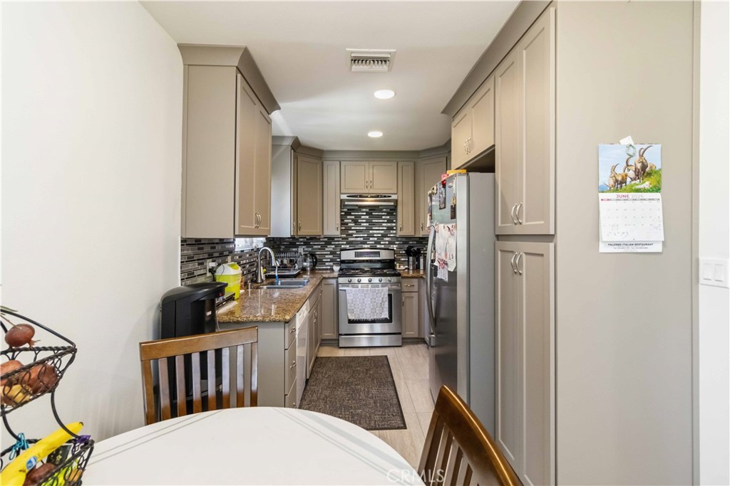 19406 Enadia Way Reseda, CA 91335 - Photo 13 of 34