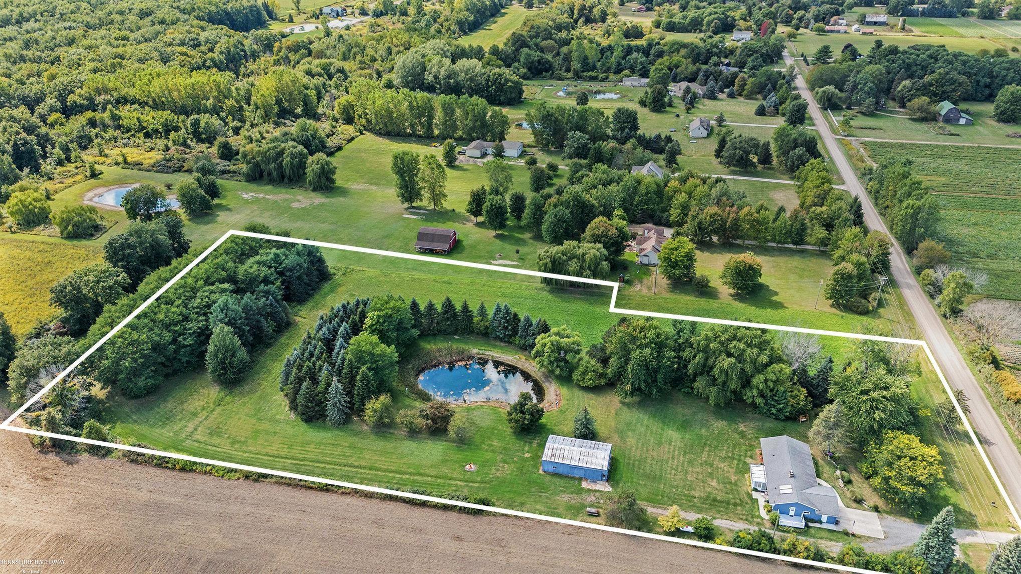 21550 Irwin Road Armada, MI 48005 - Photo 5 of 30