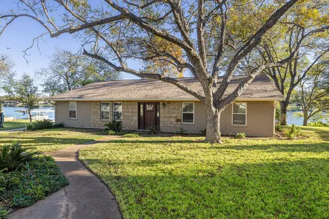 $2,000,000 | 1922 Purple Sage Lane, Kingsland, TX 78639
