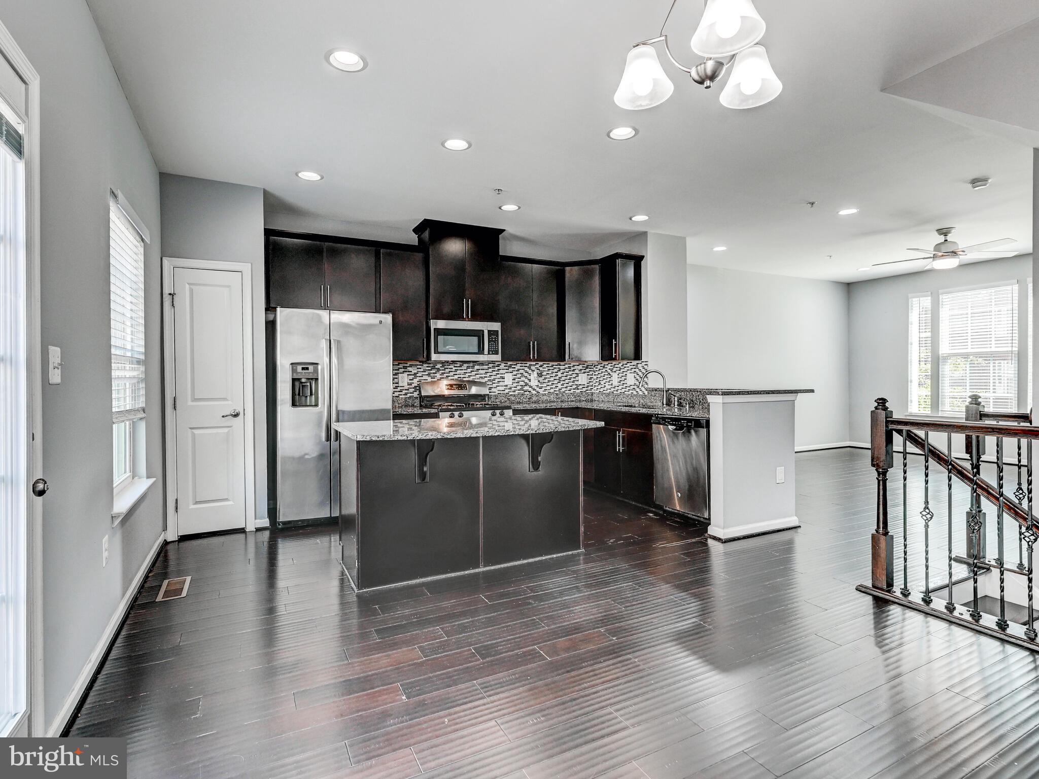 7335 Summit Rock Road Elkridge, MD 21075 - Photo 4 of 32 Gallery Image 4
