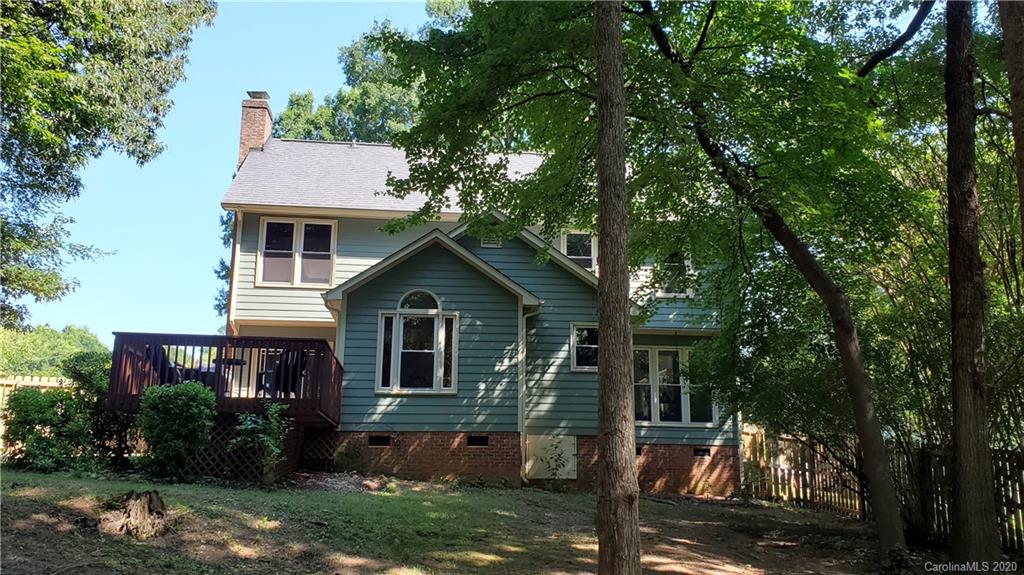 20700 Willow Pond Road Cornelius, NC 28031 - Photo 45 of 47 a front view of a house with a yard